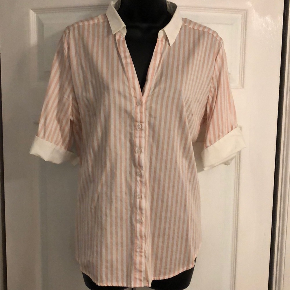 Last chance! NY&Co white dress shirt with pink stripes